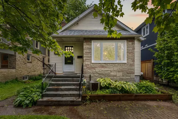 144 Victoria ST, London East, ON N6A 2B7