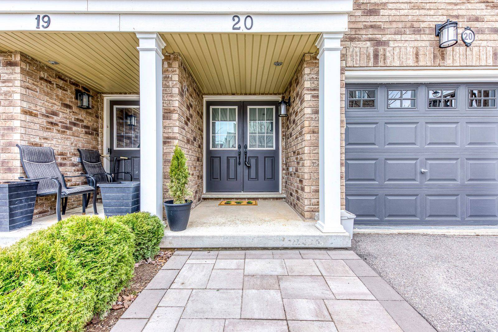 Burlington, ON L7M 0V2,4823 THOMAS ALTON BLVD #20