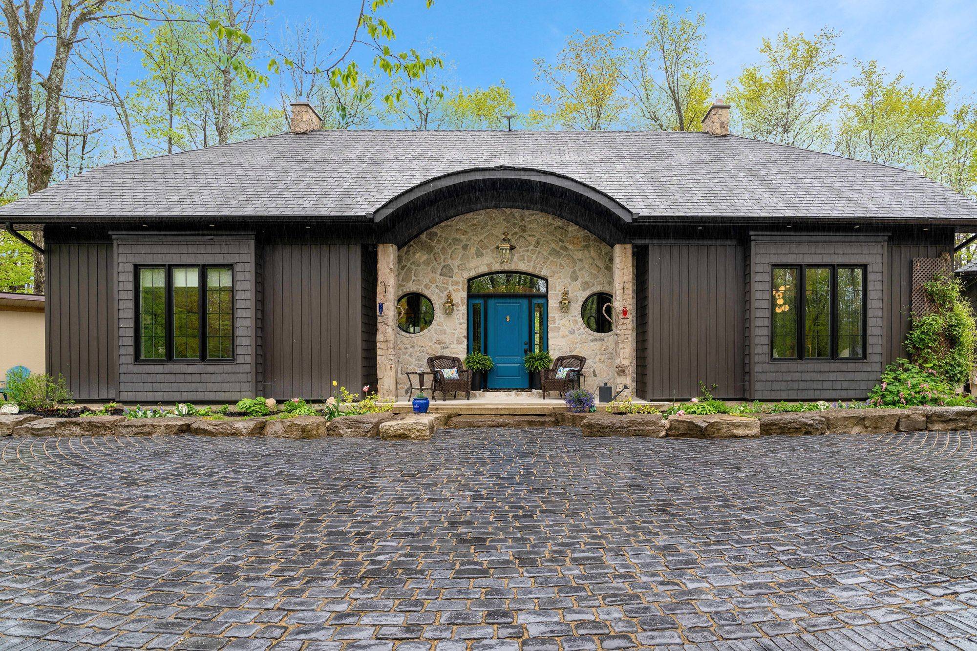 Chatsworth, ON N0H 1R0,583724 Sideroad 60 N/A