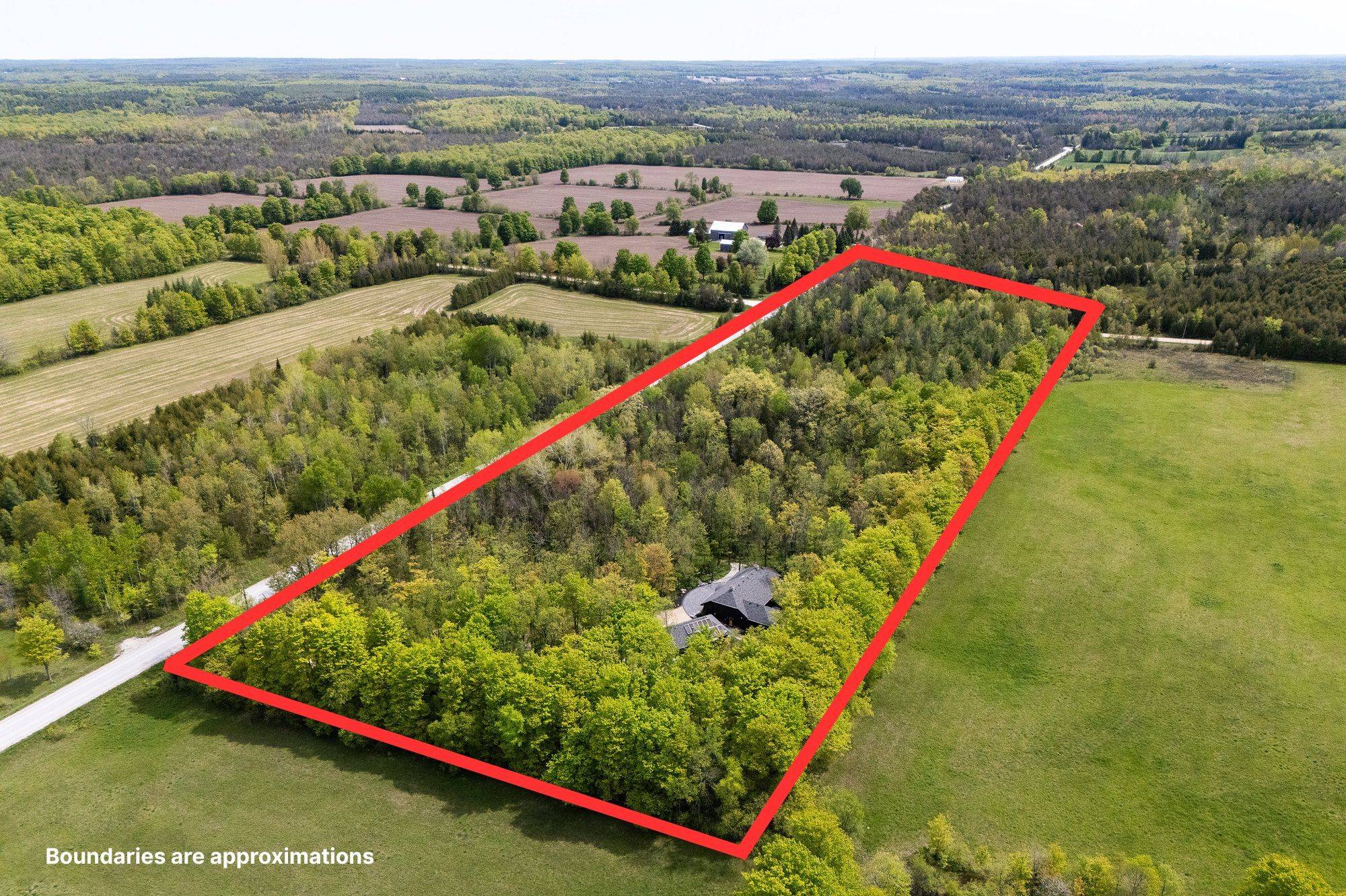 Chatsworth, ON N0H 1R0,583724 Sideroad 60 N/A