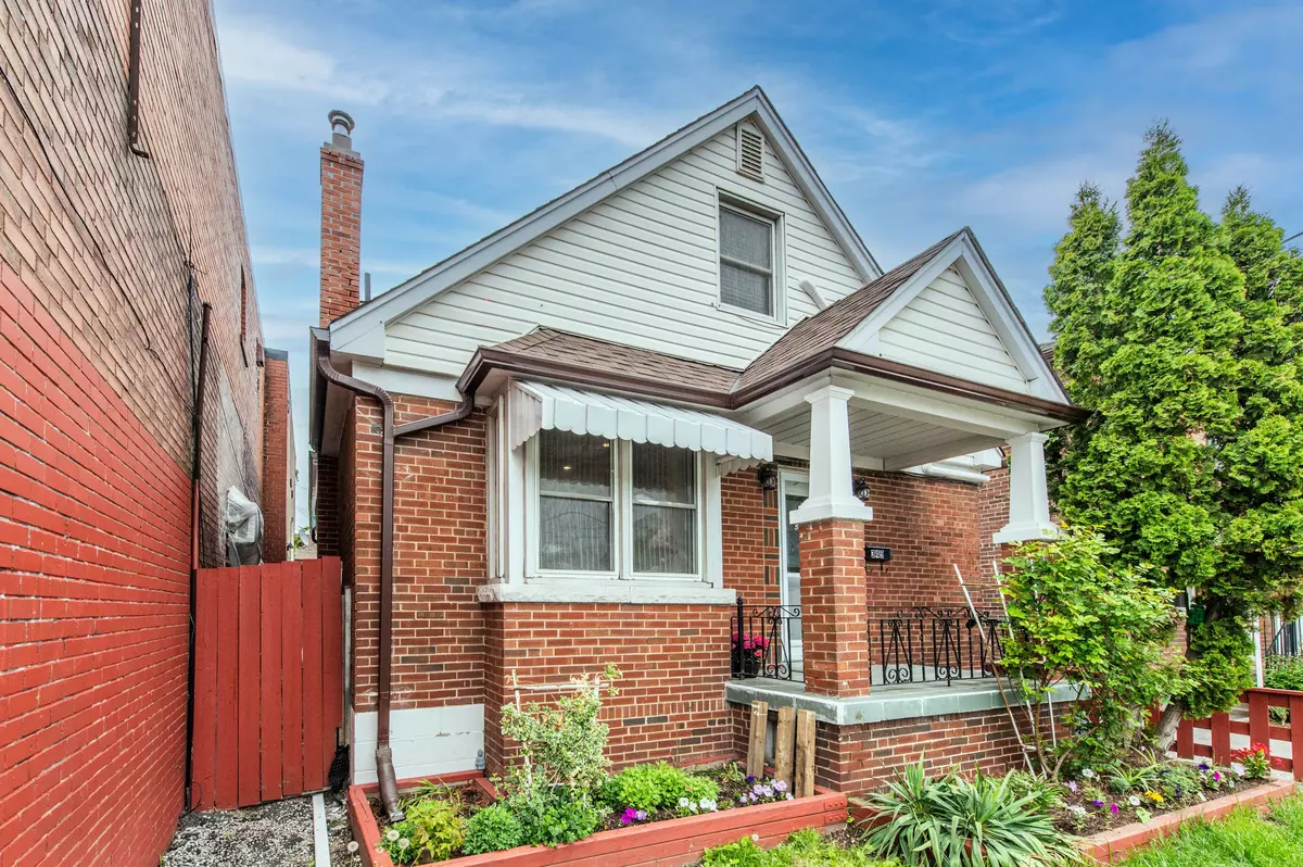Toronto W06, ON M8V 3K6,349 Kipling AVE