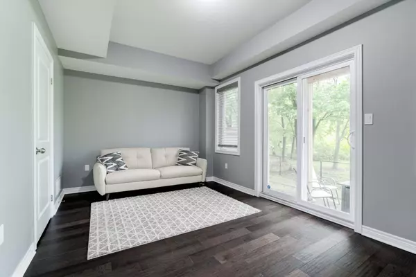 Hamilton, ON L9H 7N3,122 Dundas ST E #17