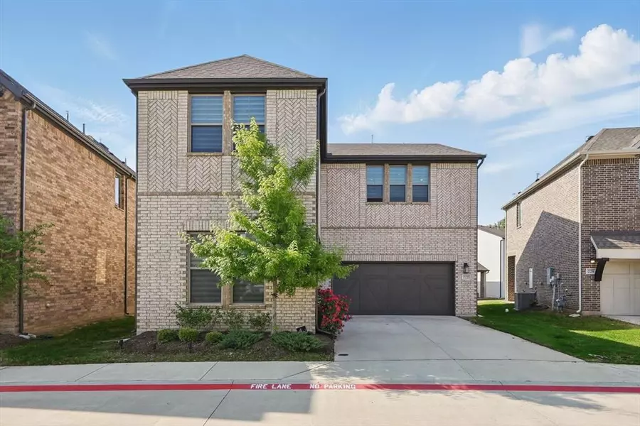 222 Woodson Street, Irving, TX 75063