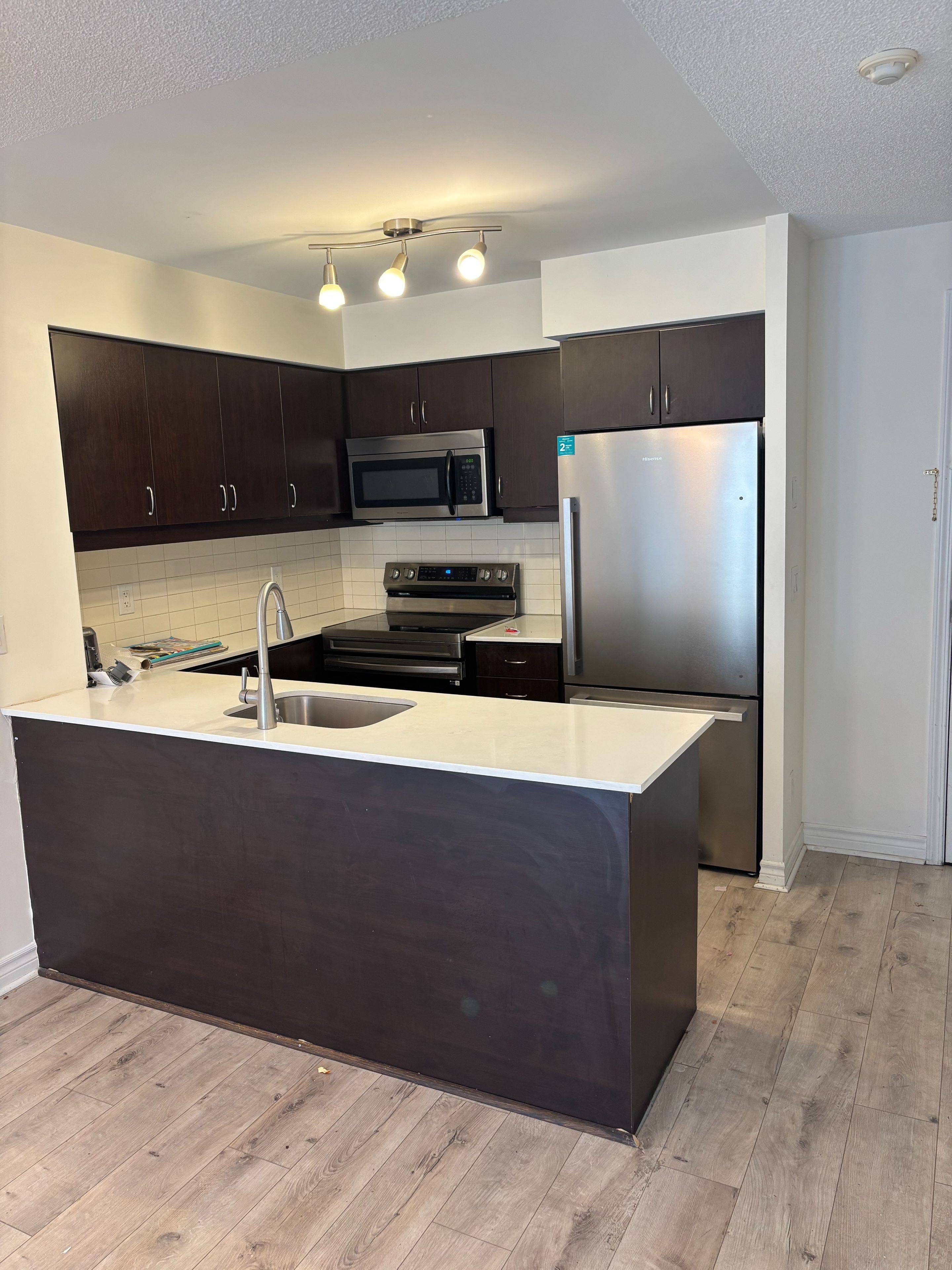 Toronto C15, ON M2K 0A6,27 Rean DR S #604