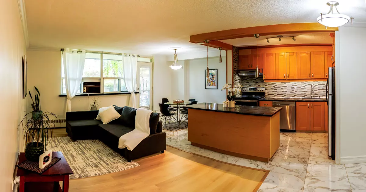 Toronto W03, ON M6M 5A6,541 Blackthorn AVE #108