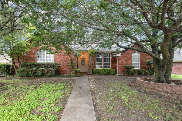 530 Branch Lane,  Midlothian,  TX 76065