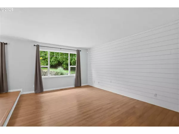 Tualatin, OR 97062,21689 SW KLICKITAT CT
