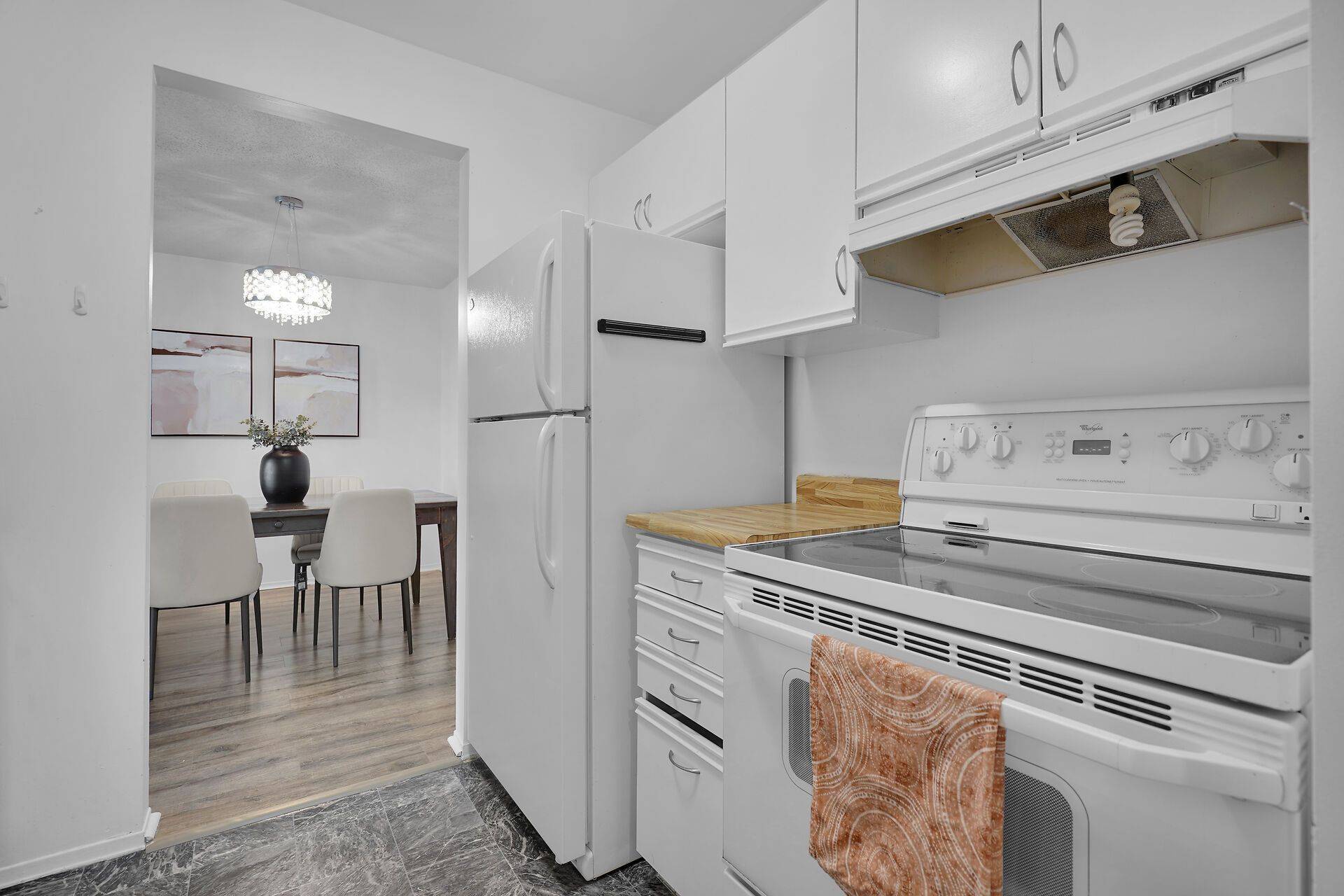 London South, ON N5Z 4X9,737 Deveron CRES #117