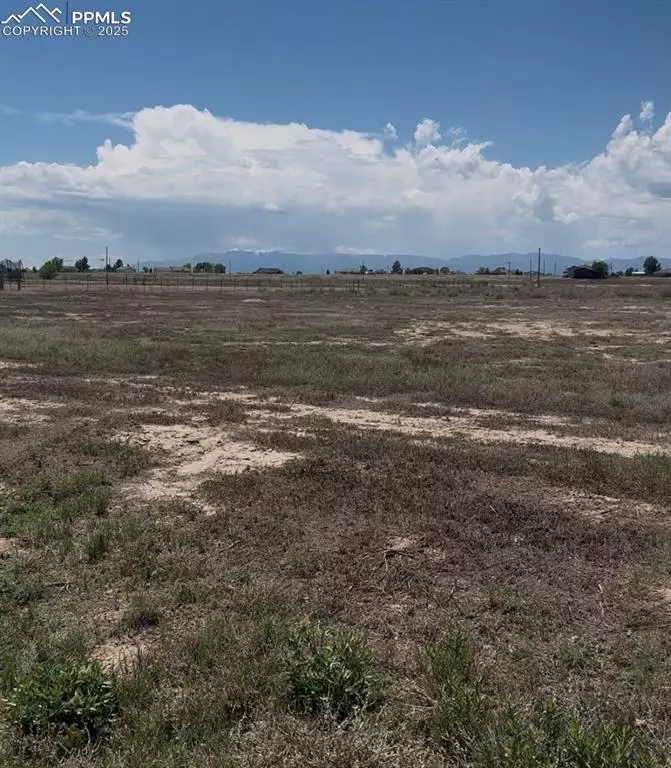 Pueblo, CO 81007,669 N Limon DR