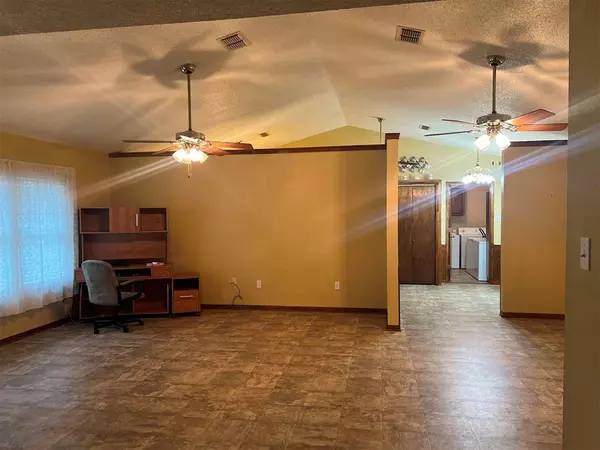 Elkhart, TX 75839,440 AN COUNTY ROAD 1405