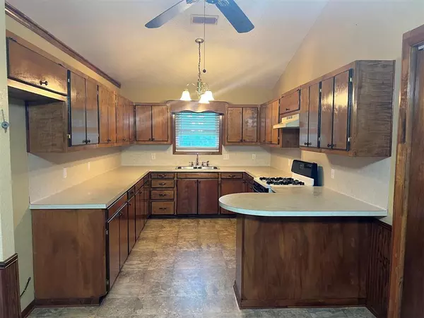 Elkhart, TX 75839,440 AN COUNTY ROAD 1405