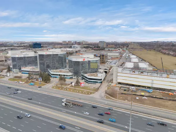 Toronto C15, ON M2H 3P8,105 Gordon Baker RD #605/606