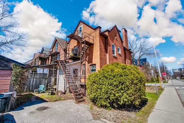 Hamilton, ON L8P 2K7,177 Markland ST