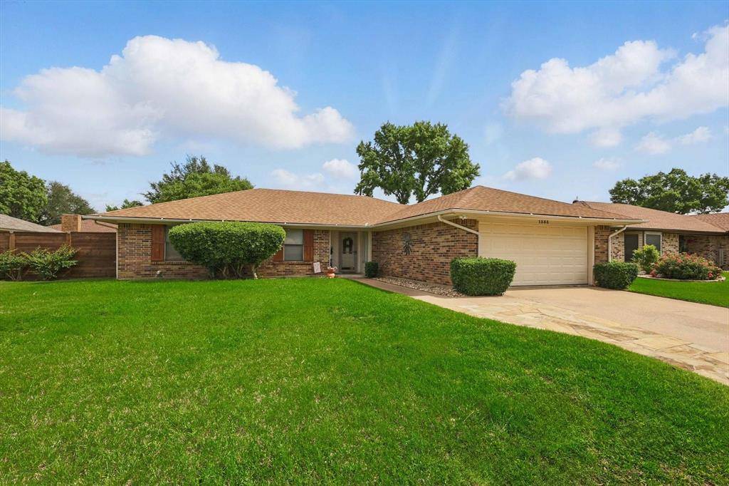 Bedford, TX 76022,1333 Fieldstone Drive