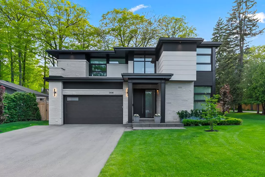 Mississauga, ON L5J 3A5,1308 Greenoaks DR