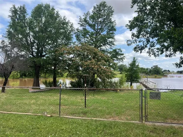 Henrietta, TX 76365,1001 Miller Shores Road #1