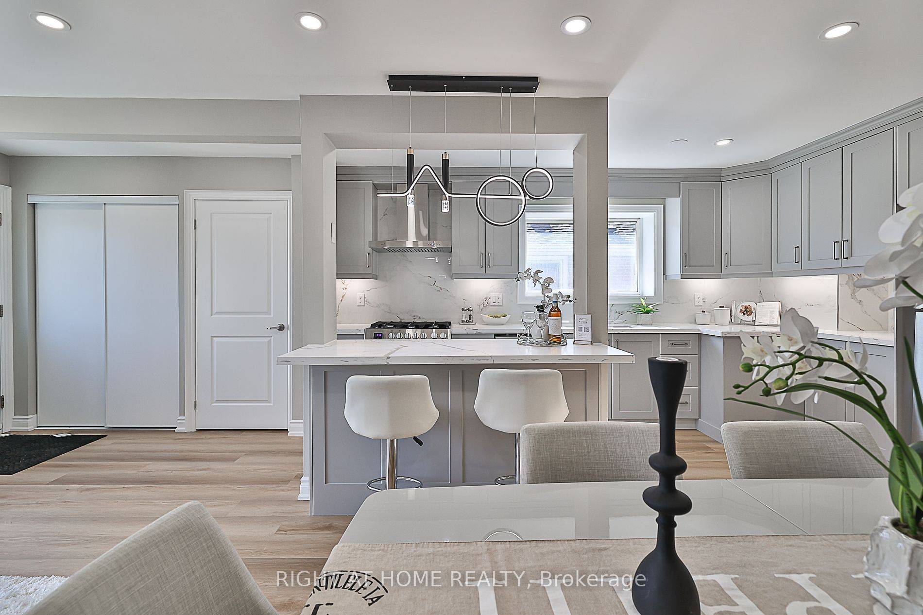 Toronto C13, ON M3A 2W4,55 Combermere DR