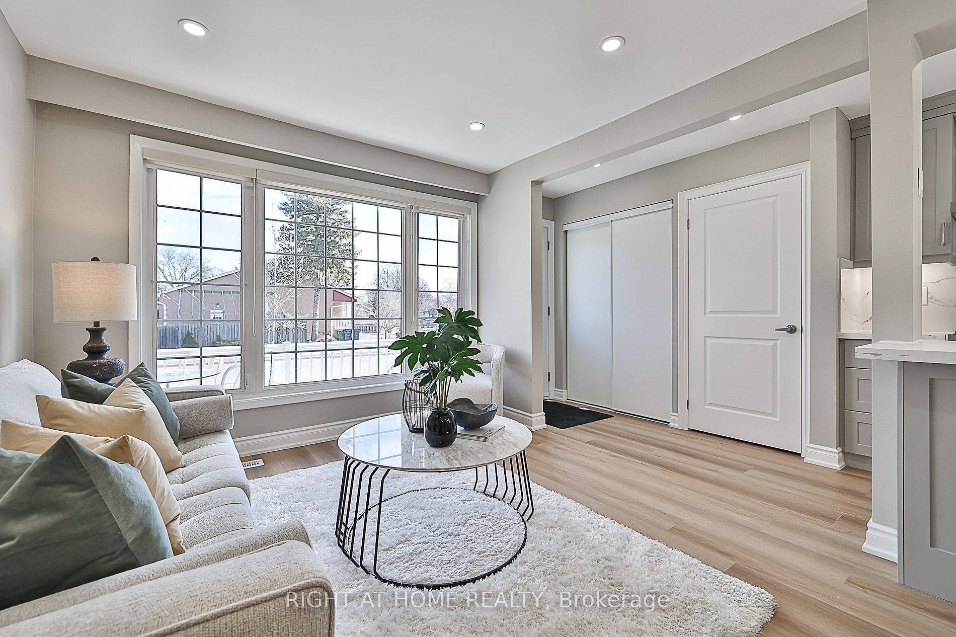 Toronto C13, ON M3A 2W4,55 Combermere DR