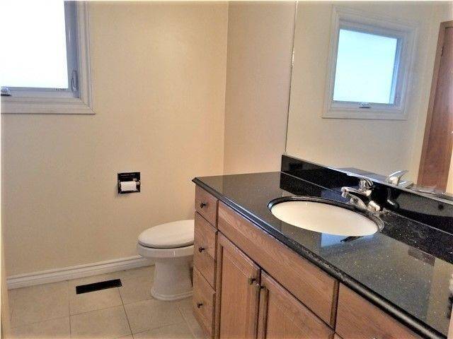 Oakville, ON L6H 1G2,79 Osborne CRES