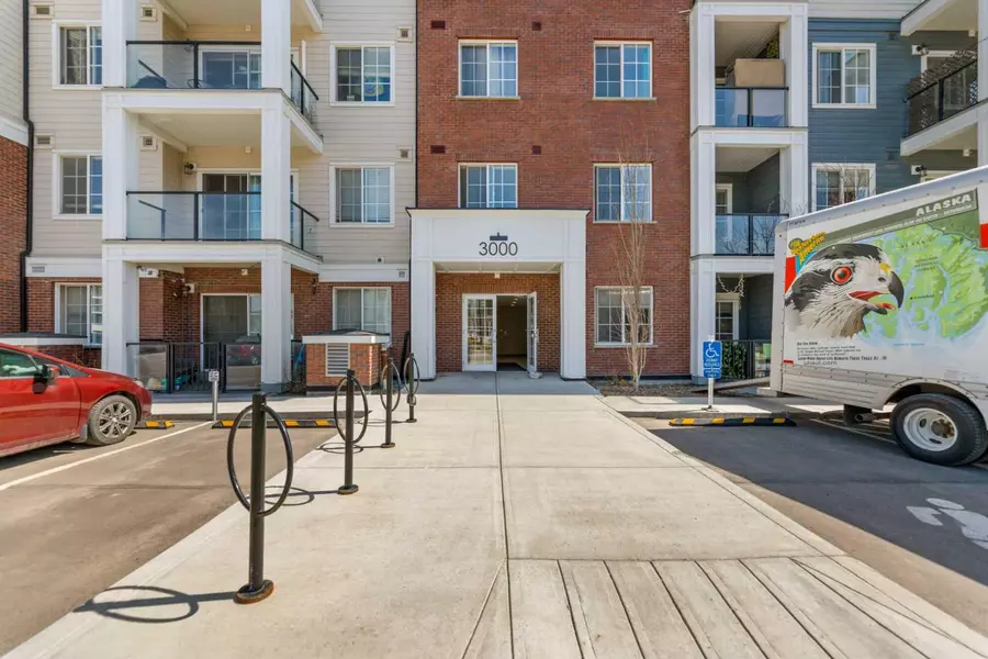 298 SAGE MEADOWS PARK NW #3311, Calgary, AB T3P 1P5