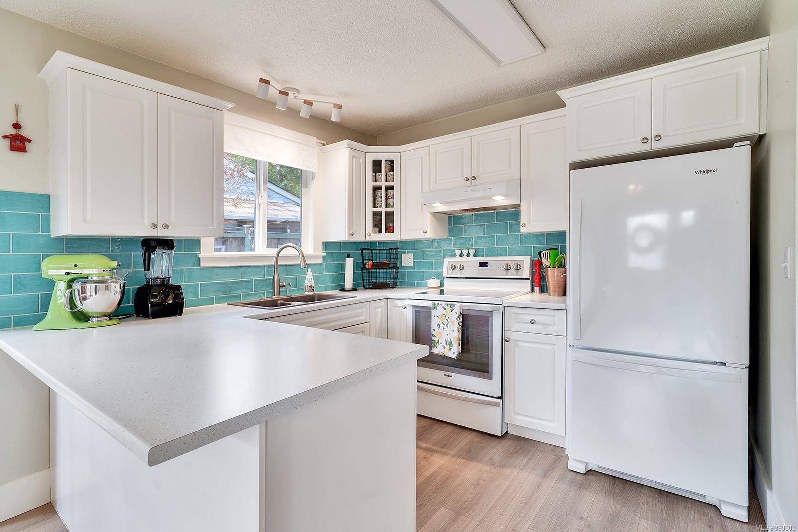 Qualicum Beach, BC V9K 1S3,233 Fourth Ave W