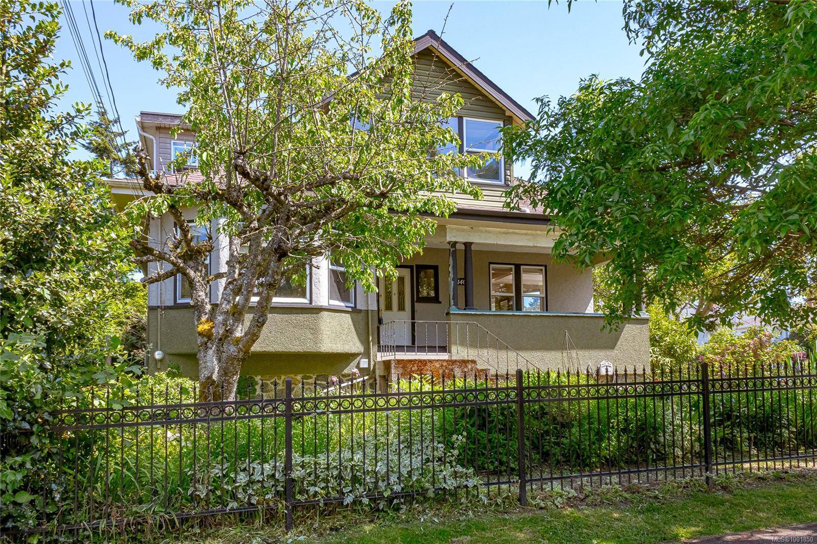 Victoria, BC V9A 4G8,1403 Arm St