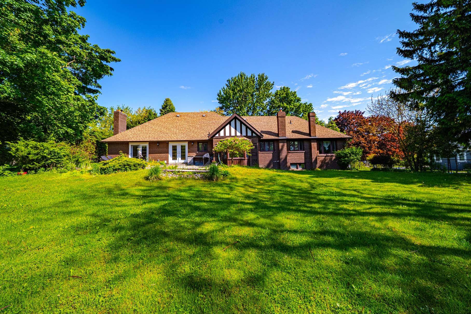 Markham, ON L6C 1A5,5 Mortson ST