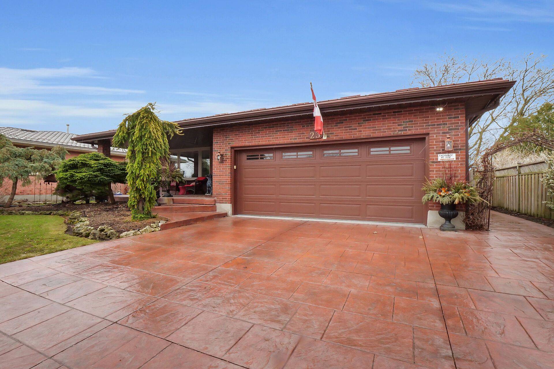 London East, ON N5W 5X5,23 Woodfern RD