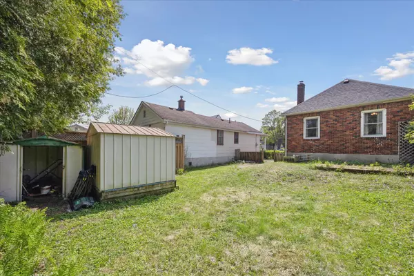 Oshawa, ON L1G 5X9,137 Patricia AVE