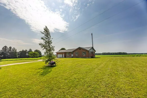 Malahide, ON N5H 2R1,50783 CHALET Line