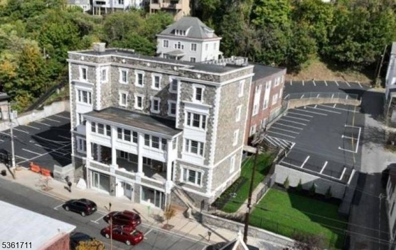 Phillipsburg Town, NJ 08865,61 75 South Main St
