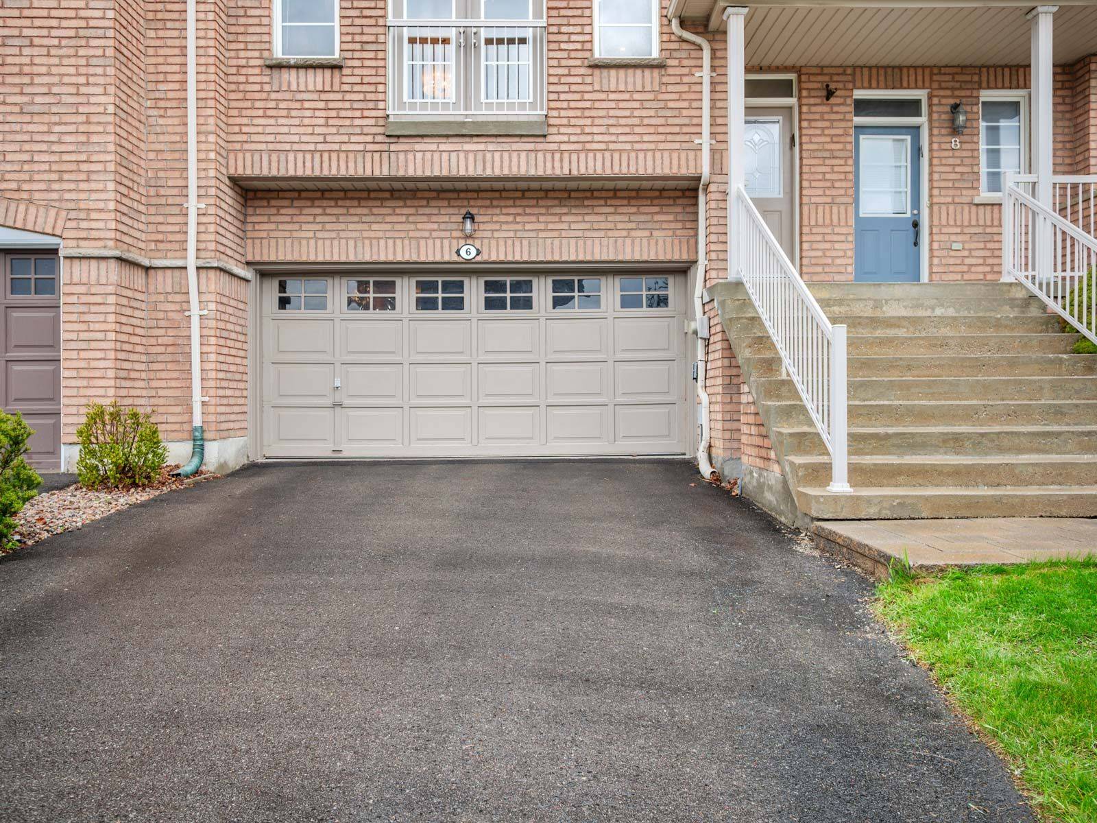 Vaughan, ON L4J 9E5,6 Mistywood CRES
