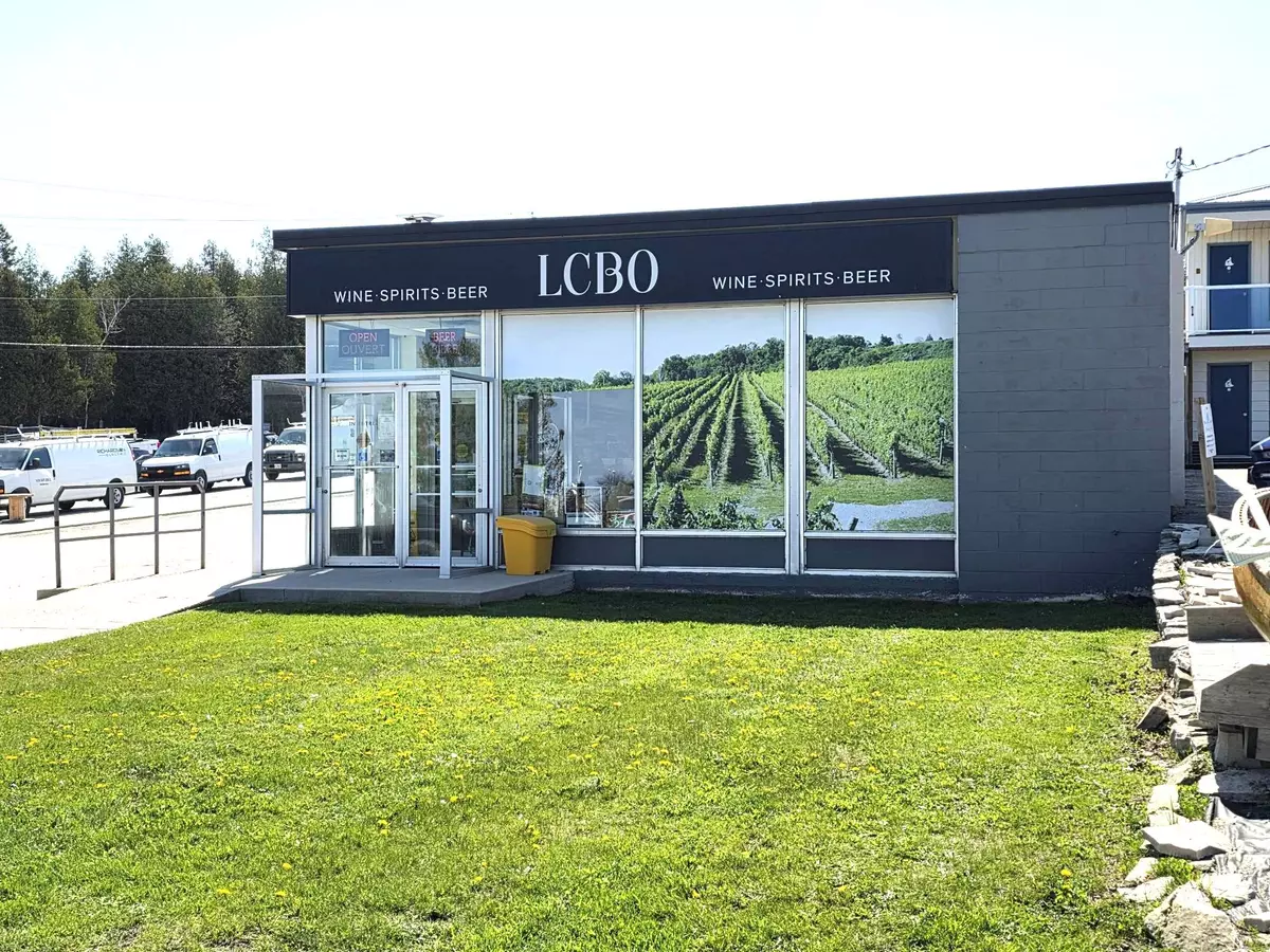 Northern Bruce Peninsula, ON N0H 2R0,23 Brock ST