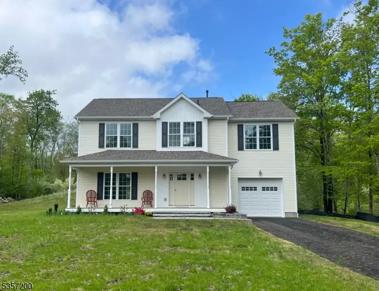 56 Anthony Rd, Lebanon Twp., NJ 08826