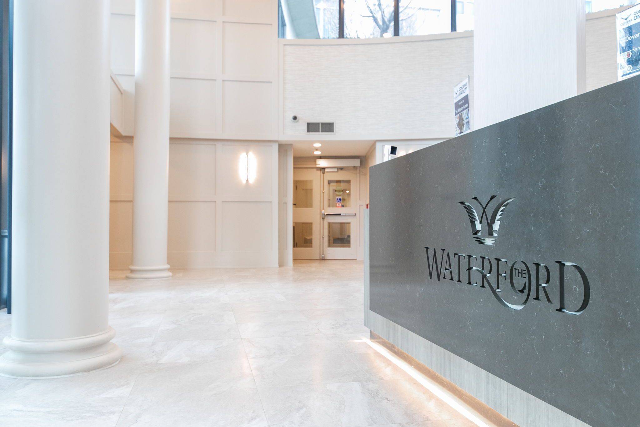 Toronto W06, ON M8V 4G2,2083 Lake shore BLVD #809