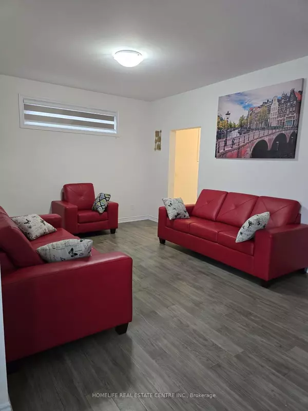Niagara Falls, ON L2H 3T9,8077 Brookside DR