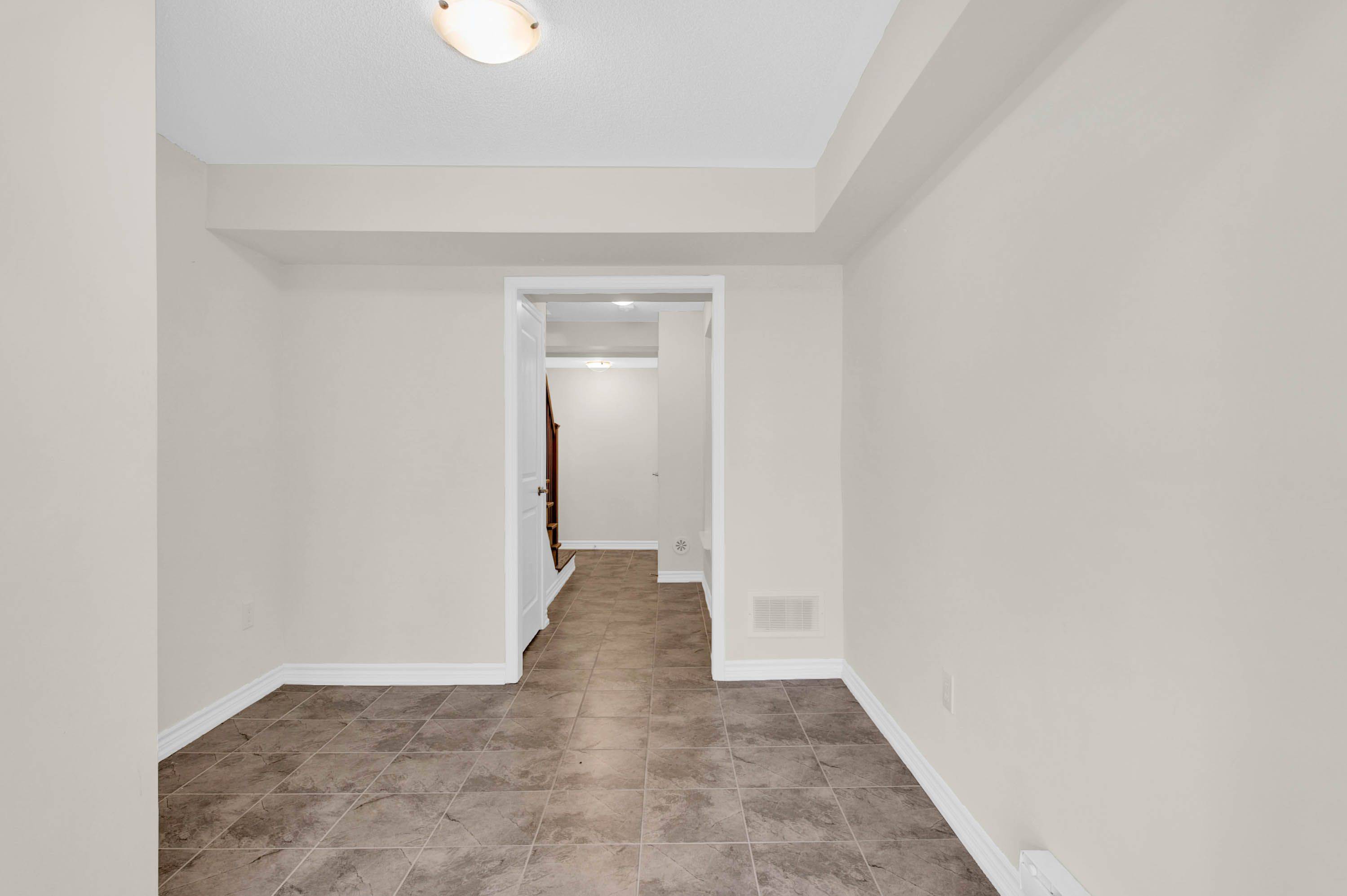Whitby, ON L1P 0E6,32 Goldeye ST