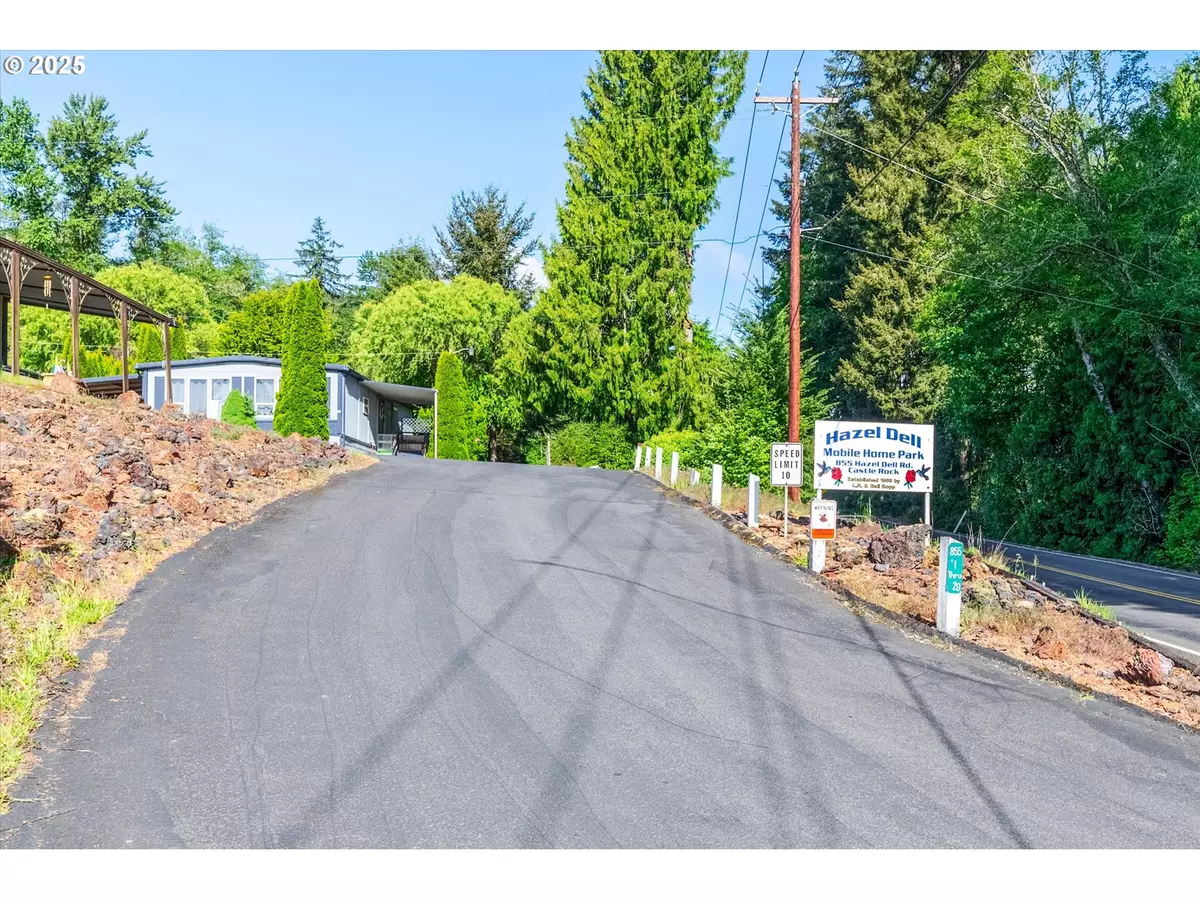 Castle Rock, WA 98611,855 HAZEL DELL RD