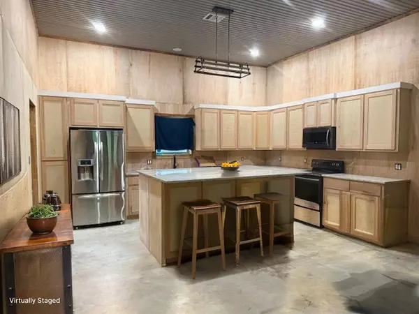 Palestine, TX 75801,267 Private Road 6294