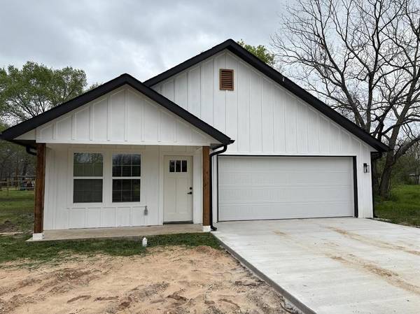 Cooper, TX 75432,801 SE 4th Street