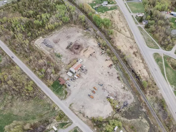 Temiskaming Shores, ON P0J 1R0,35 Niven ST S