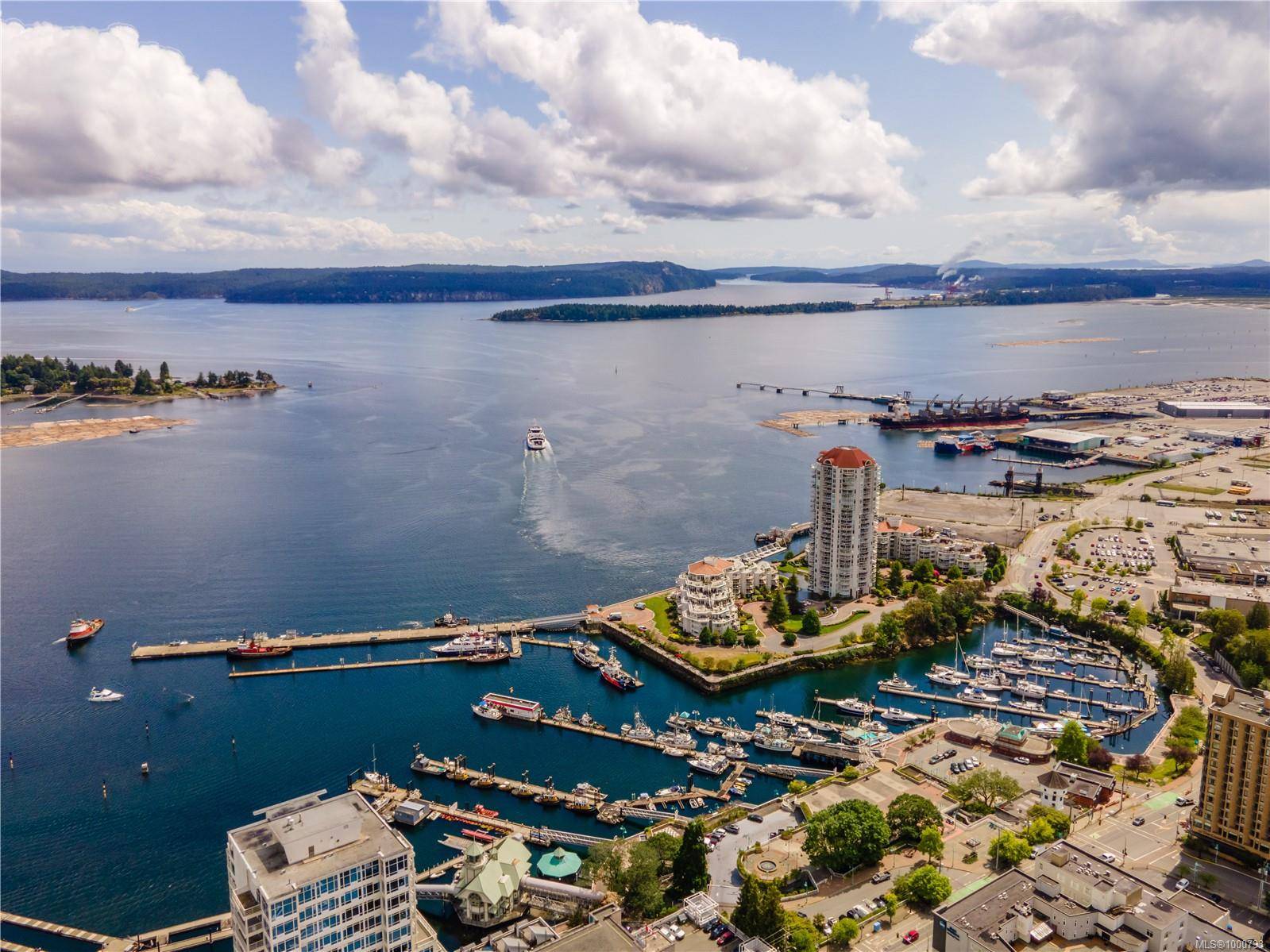 Nanaimo, BC V9R 5G9,77 & 85 Skinner St