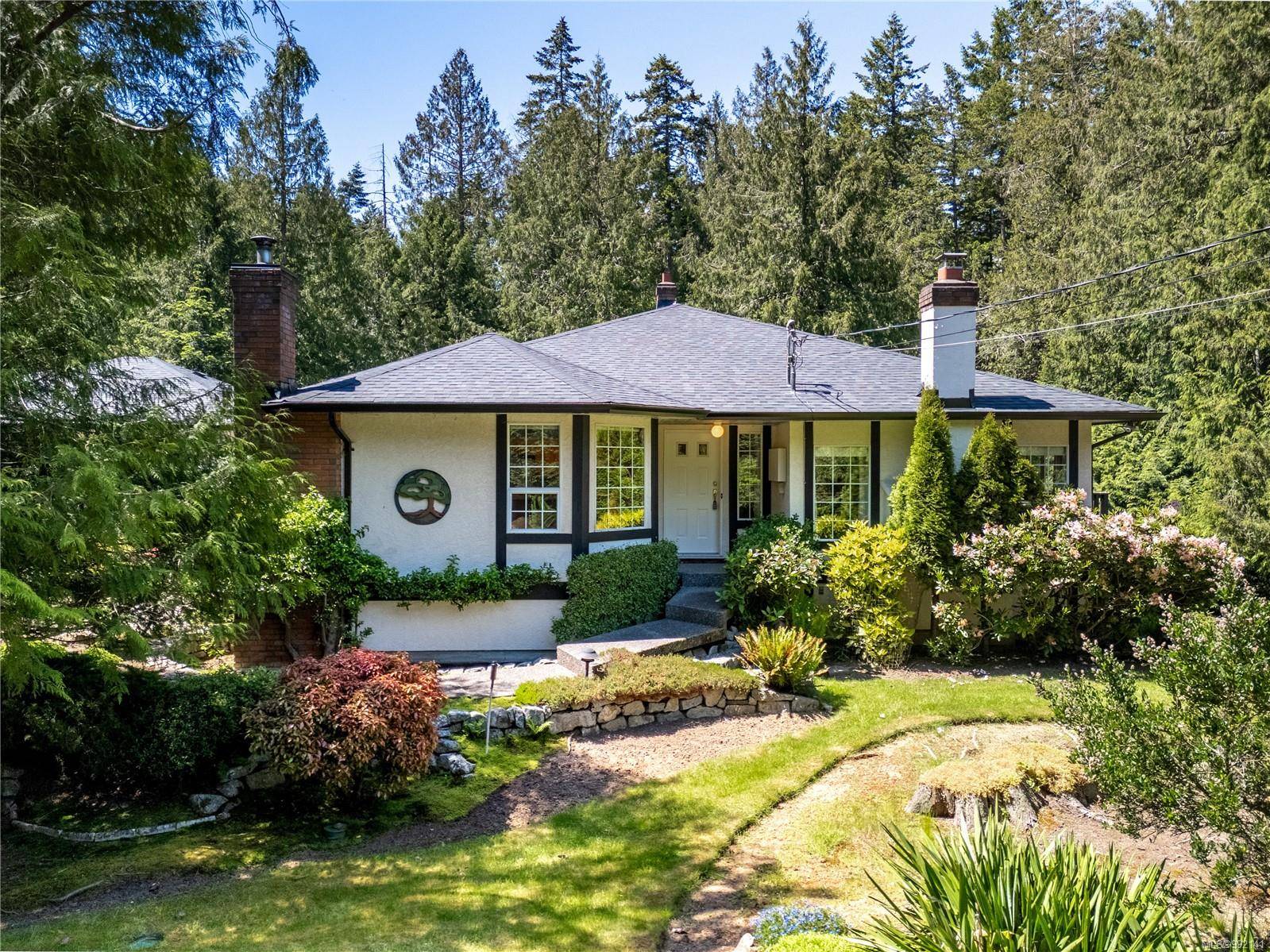 North Saanich, BC V8L 5J7,11460 Hawthorne Pl