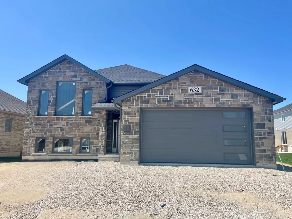 Hanover, ON N4N 3B8,632 26TH AVE