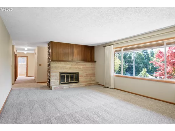 Kelso, WA 98626,2207 BURCHAM ST