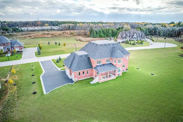 Whitchurch-stouffville, ON L4A 1W3,23 Spruceview PL