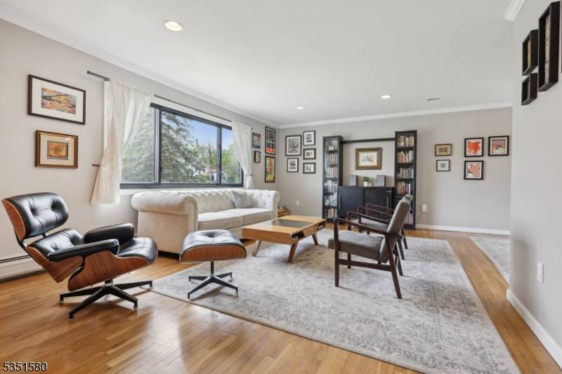 Verona Twp., NJ 07044,16 Laurel Ct