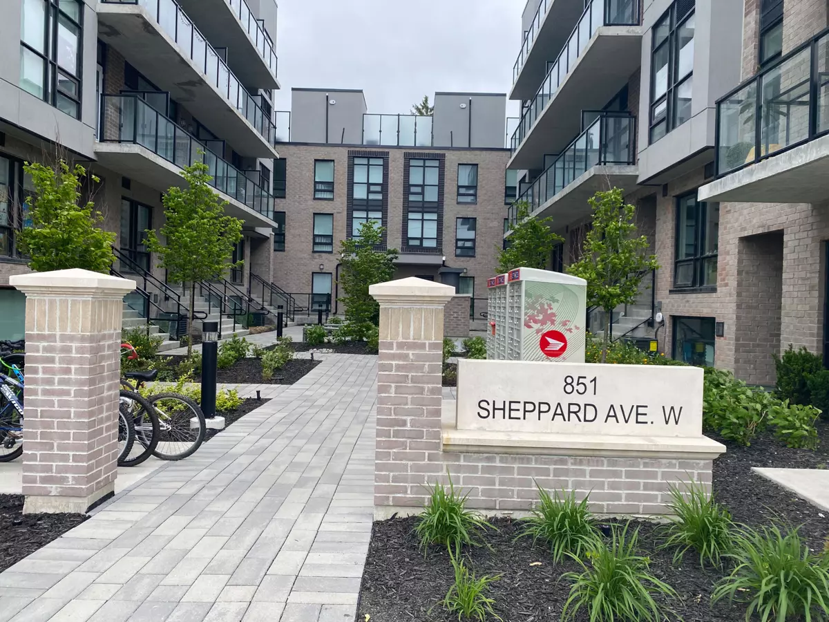 Toronto C06, ON M3H 0G2,851 Sheppard AVE W #33