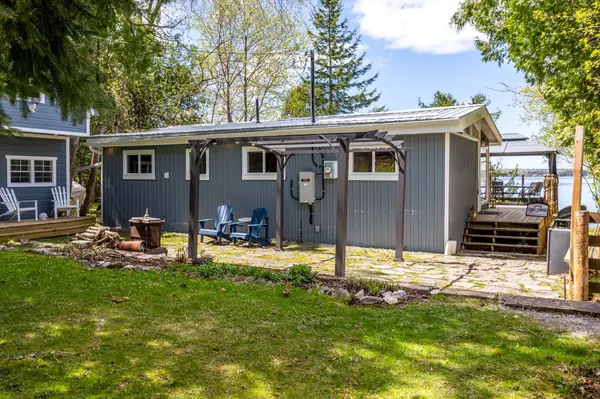 Kawartha Lakes, ON K0M 1L0,8 Daisy TRL