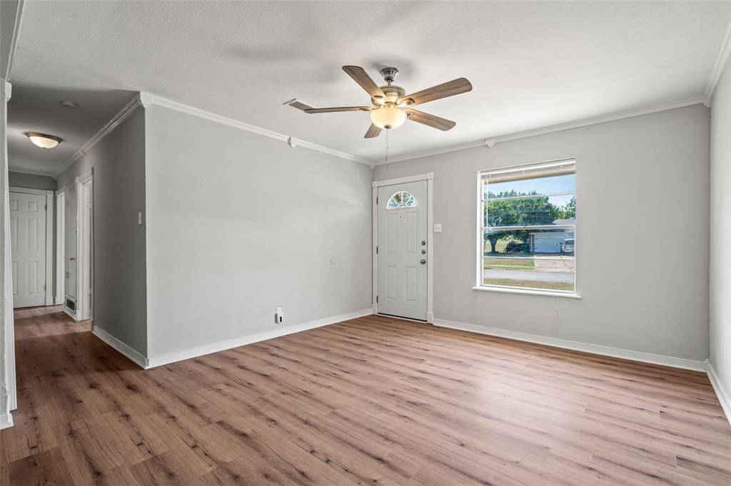 Howe, TX 75459,810 S Western Hills Drive